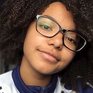 Meet your Posher, Joanie